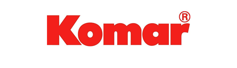 logo marque komar corner marque 767x220